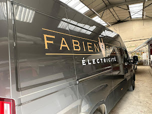 Photo n°1 de Fabien Sauze électricité à La Ville-aux-Dames (Électricien)
