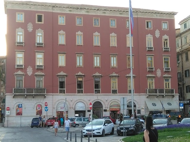 Marché Aux Poissons