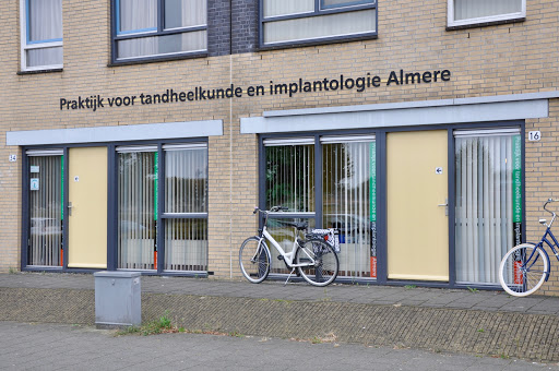 Implantologie Almere BV
