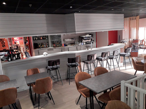 Photo 8 - BURGER City
