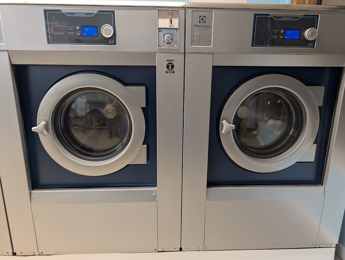 New Canaan Laundromat facility with washing machines in Norwalk