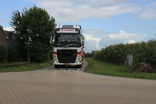 R&M Janssen Transport - Thumbnail