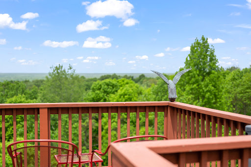Treetop Retreat, LLC - Thumbnail