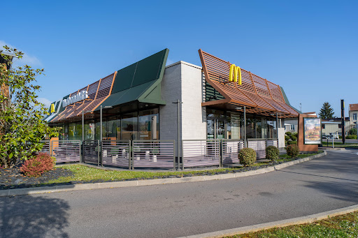 Photo 6 - Burger King