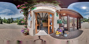 Photo n°68 de Camping La Piscine à Le Bourg-d'Oisans (Terrain pour camping-cars)