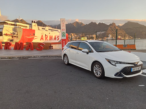 Taxi Santa Cruz Luis Delgado