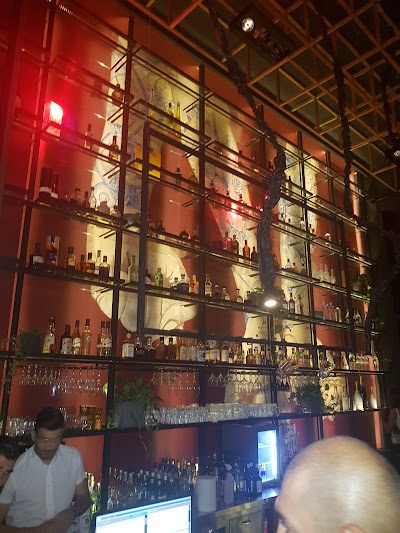 Photos of MADAMA