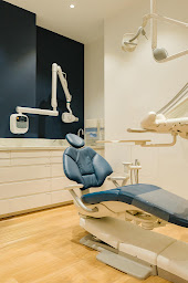 Photo n°10 de CENTRE MÉDICAL & DENTAIRE BELLEVILLE COURONNES à Paris (Dentiste pédiatrique)