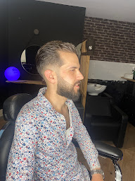 Photo n°22 de JLK Coiffure & Barbier à Le Teich (Salon de coiffure)