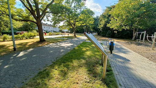 Bewegungsparcours Partnerschaftsweg (Outdoor-Fitness) - Thumbnail