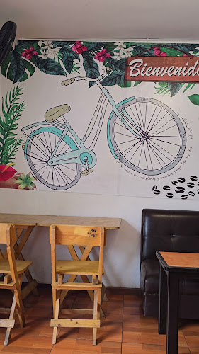 Opinii despre MAX CAFÉ în Carmen de La Legua - Reynoso - Cafetería