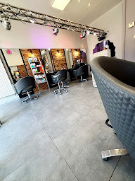 Photo n°8 de Studio Coiffure à Seyssinet-Pariset (Salon de coiffure)