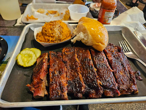 Johnson Barbeque - Visual
