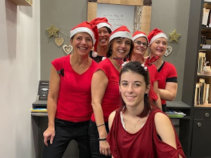 Photo n°32 de Pommadine Coiffure à Annecy (Salon de coiffure)