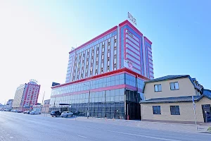 Forum Plaza Hotel image