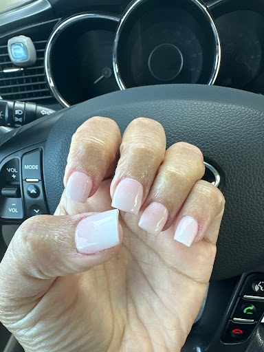 Shiney Nails - Visual