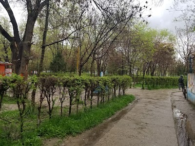 First Makrorayan Park