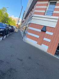 Photo n°27 de Entreprise Peinture Déco & Mr Benjamin à Évry-Courcouronnes (Service de pose de parquet)