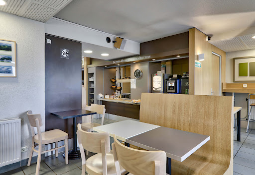 B&B HOTEL Clermont-Ferrand Le Brézet Aéroport - Thumbnail