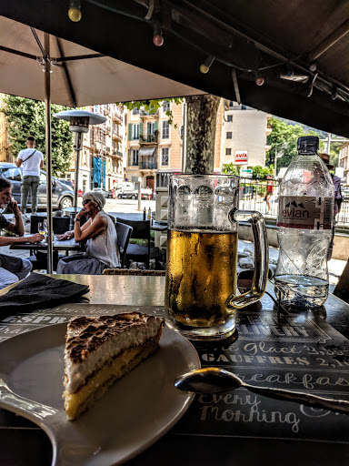 Le Nicea Café - Thumbnail