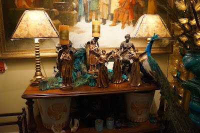 Biltmore Lamp & Shade Gallery