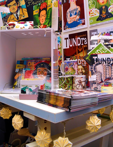 La Tundra Books & Magazines in Spanish