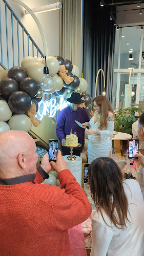 Le Perron openingstijden