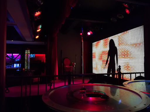 Club Rouge Gallery - Netherlands