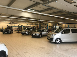 Photo n°3 de AD Garage Expert DE LA ZONE - SARL DUMA à Vallons-de-l'Erdre (Vendeur de voitures d'occasion)