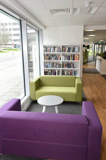 Plymouth Central Library Gallery - United States
