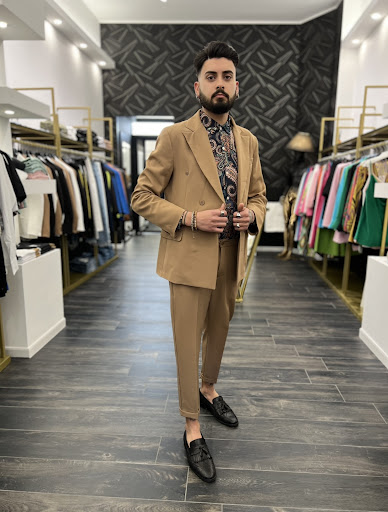 BroSis fashion store Gallery - Italy