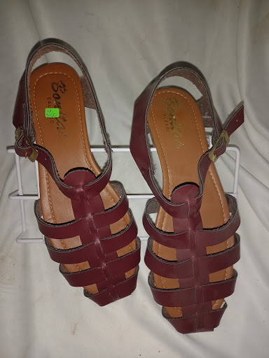 Calzado y Ropa "La Barata"