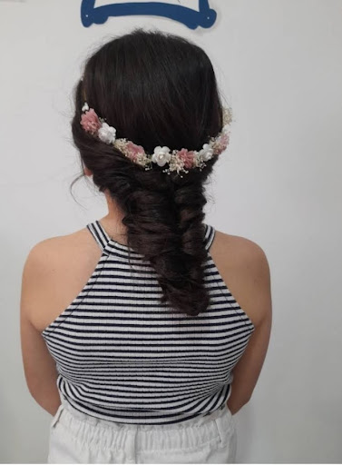 "La Peluquería" Elena Puerta - Thumbnail