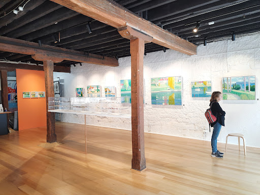 Handmark Gallery - Visual