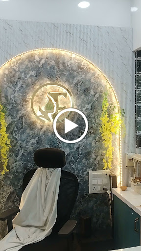 Unisex salon design post image