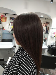 Photo n°7 de Salon Kallista à Cours (Salon de coiffure)