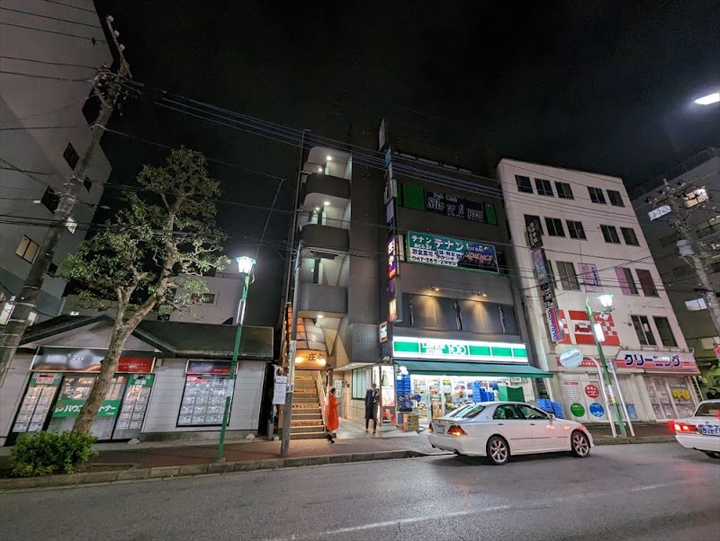 新八柱 ガールズバー 25