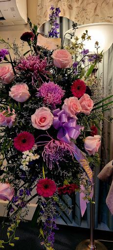 Lucille's Floral Designs - Thumbnail