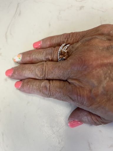 Tips N’ Toes Nails Spa - Thumbnail