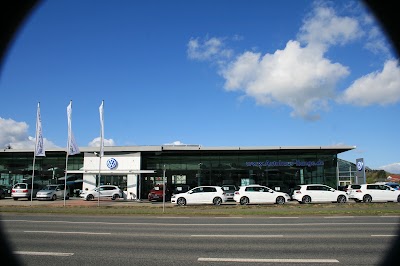 car-dealer