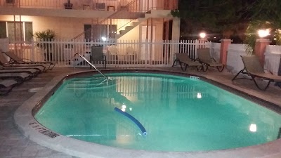 Photos of Carlton House Apartment Motel