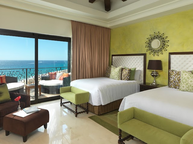 Grand Solmar Land’s End Resort & Spa