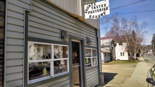 Shorts Tastee Pastry