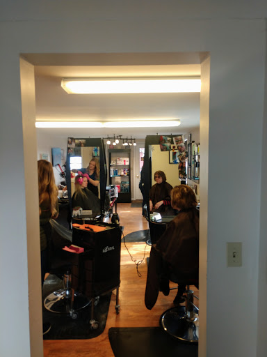 Creative Edge Salon - Thumbnail