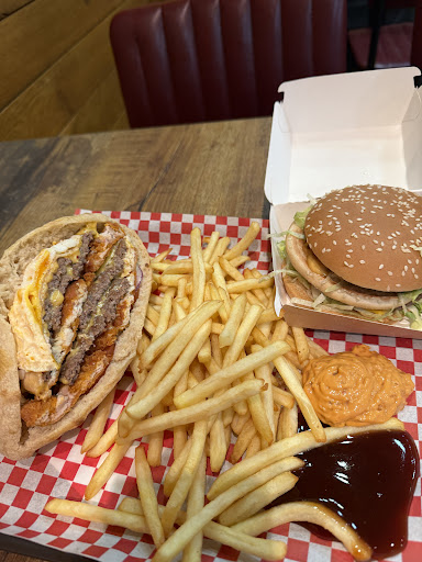 Photo 9 - Bikers Food