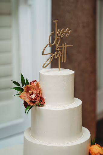 Isis Cakes - Thumbnail