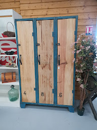 Photo n°10 de Les Ateliers de la récup' à Mably (Magasin d'ameublement et de décoration)