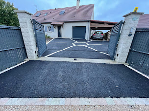 Photo n°4 de PRIOU et Fils / Tentation Piscine 41 à Le Controis-en-Sologne (Magasin de matériel pour piscines)