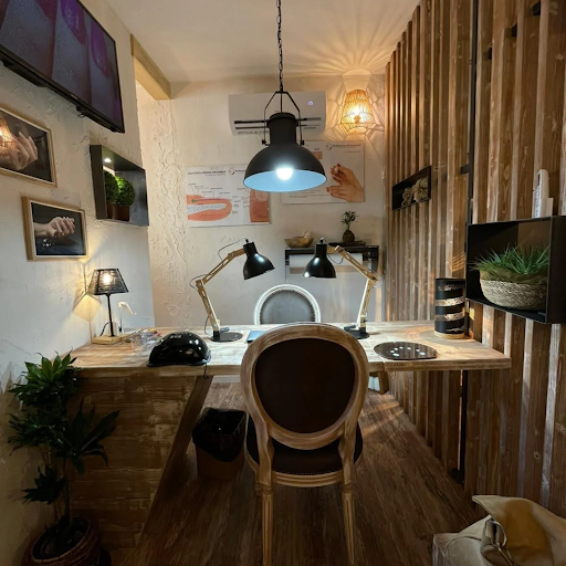 La Maison delle Unghie - Studio Specializzato in mani e piedi - Thumbnail