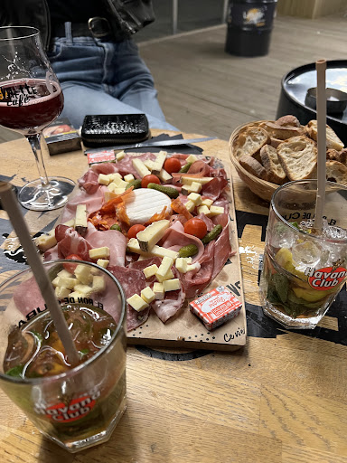 LevЯette Café Laval - Thumbnail